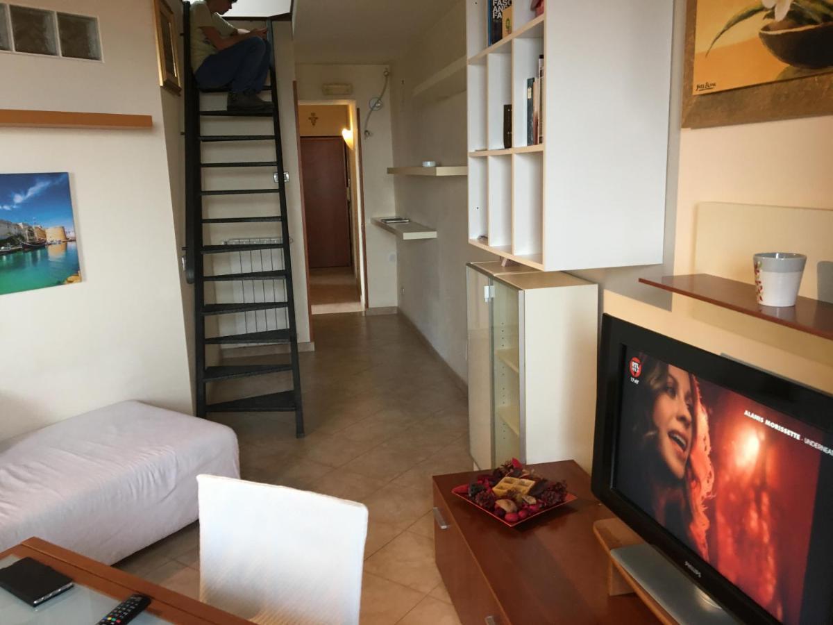 Вилла Beach Holiday Террачина Экстерьер фото